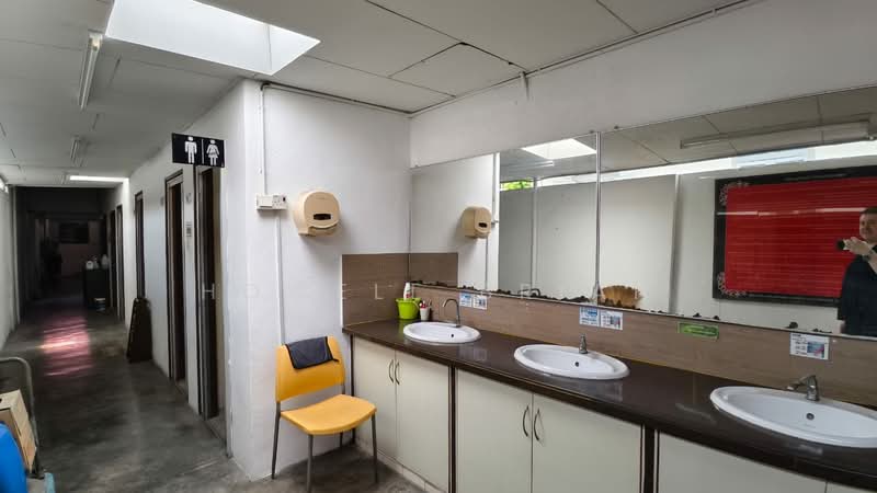 Kampung Melayu untuk Untuk Dijual - RM 3,200,000, Mac 2026 - Bathroom - PropertyGuru.com.my