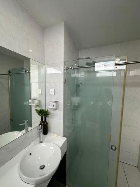 Service Residence for Rent at Setia Sky 88 - Wallace Ang - Bathroom - PropertyGuru.com.my