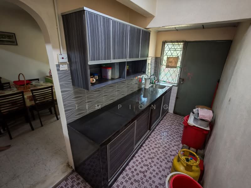 Taman Bukit Katil untuk Untuk Dijual - RM 248,000, Mac 2026 - Kitchen - PropertyGuru.com.my