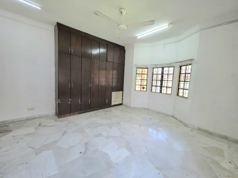 Bungalow for Sale in Sungai Buloh (Selangor) - Azli Ibrahim - Bedroom - PropertyGuru.com.my