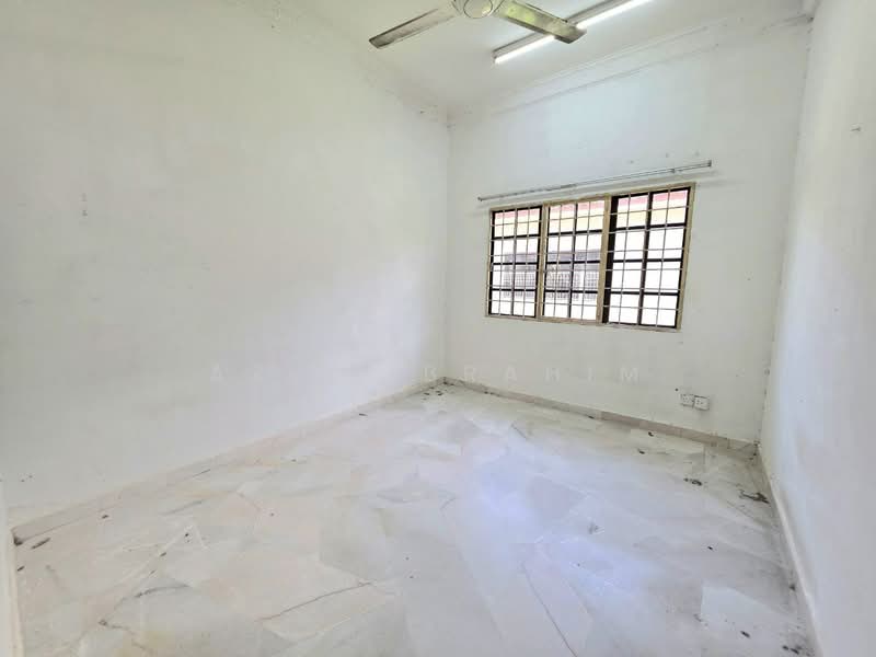 Bungalow for Sale in Sungai Buloh (Selangor) - Azli Ibrahim - Interior - PropertyGuru.com.my