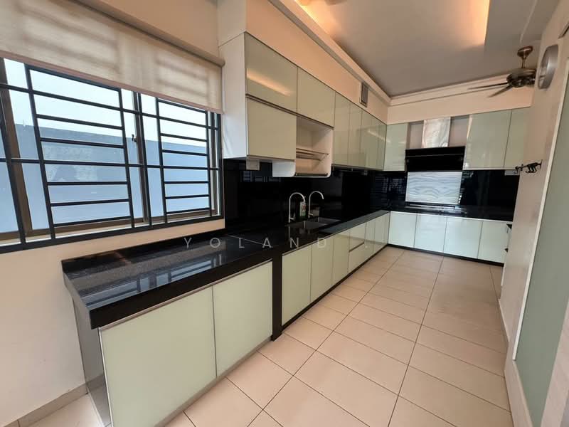 Bungalow for Rent in Johor Bahru (Johor) - Yoland . - Kitchen - PropertyGuru.com.my