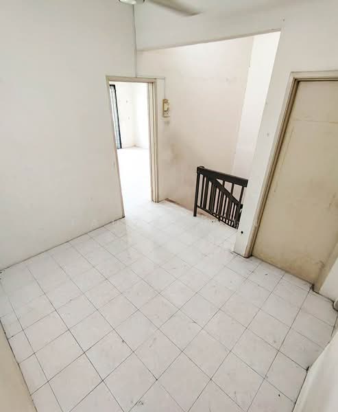 2-storey Terraced House for Sale in Taman Universiti (Bangi) - Fauzan bin Sahrom - Interior - PropertyGuru.com.my