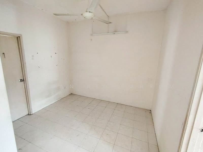2-storey Terraced House for Sale in Taman Universiti (Bangi) - Fauzan bin Sahrom - PropertyGuru.com.my