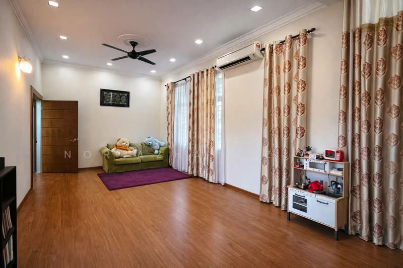 Bungalow for Sale in Usj 3 (Subang Jaya) - Nor Azhar Azlan - Living Room - PropertyGuru.com.my
