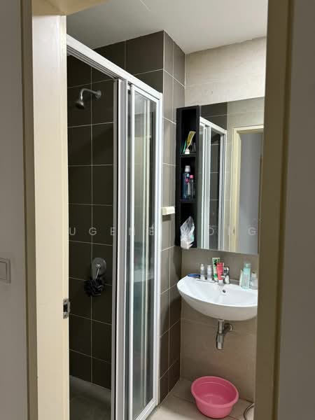 Kondominium untuk Dijual di Lakeville Residence - Eugene Wong - Bathroom - PropertyGuru.com.my