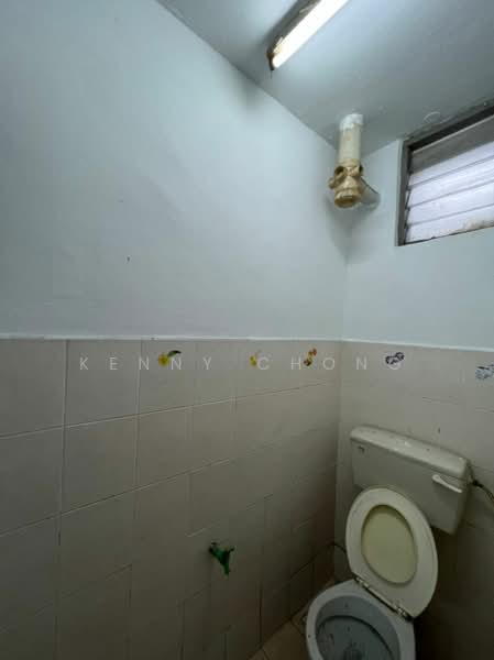 Flat for Sale at Lestari Apartment - Kenny Chong - Bathroom - PropertyGuru.com.my