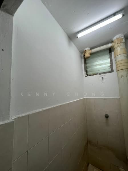 Flat for Sale at Lestari Apartment - Kenny Chong - Bathroom - PropertyGuru.com.my