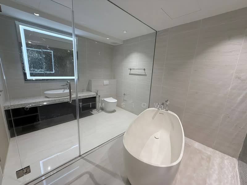 Service Residence for Rent at Star Residences Two - Tim Siow - Bathroom - PropertyGuru.com.my