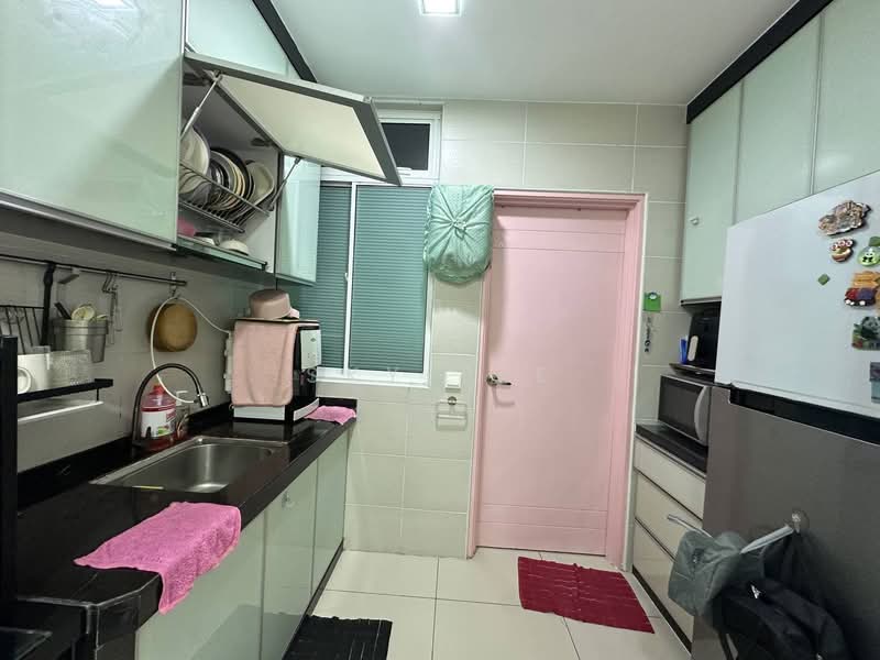Apartment for Sale at Perling Heights Apartments - Sky Tee - Kitchen - PropertyGuru.com.my