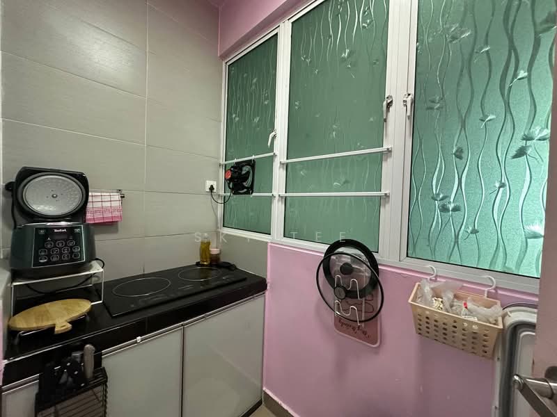 Apartment for Sale at Perling Heights Apartments - Sky Tee - Kitchen - PropertyGuru.com.my