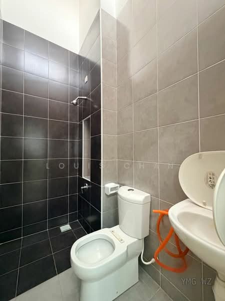 2-storey Terraced House for Sale in Setia Alam (Selangor) - Louis Chan - Bathroom - PropertyGuru.com.my