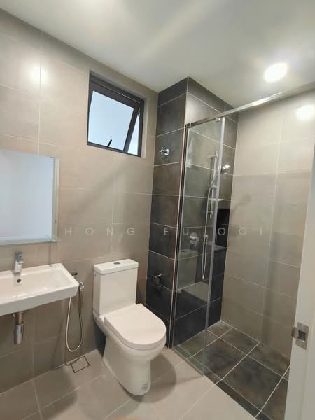 Service Residence for Sale at Sunway Belfield - Chong Eu Ooi - Bathroom - PropertyGuru.com.my