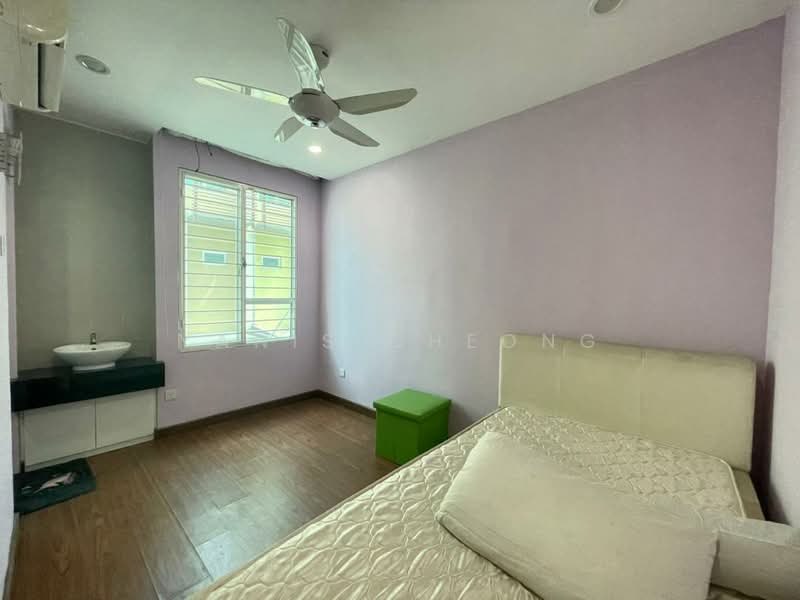 Semi-Detached House for Sale in Bukit Rahman Putra (Sungai Buloh) - Yanis Cheong - Bedroom - PropertyGuru.com.my