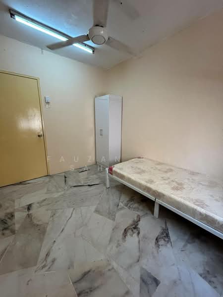 Flat for Sale at Flat PKNS Section 7 - Fauzan bin Sahrom - PropertyGuru.com.my