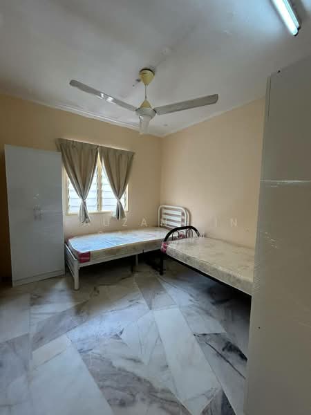 Flat for Sale at Flat PKNS Section 7 - Fauzan bin Sahrom - PropertyGuru.com.my
