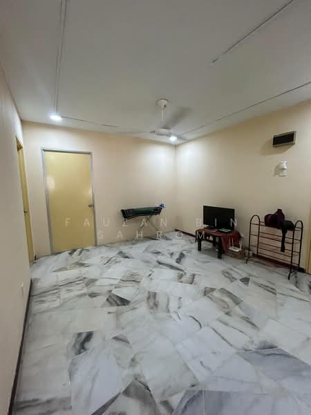 Flat for Sale at Flat PKNS Section 7 - Fauzan bin Sahrom - PropertyGuru.com.my