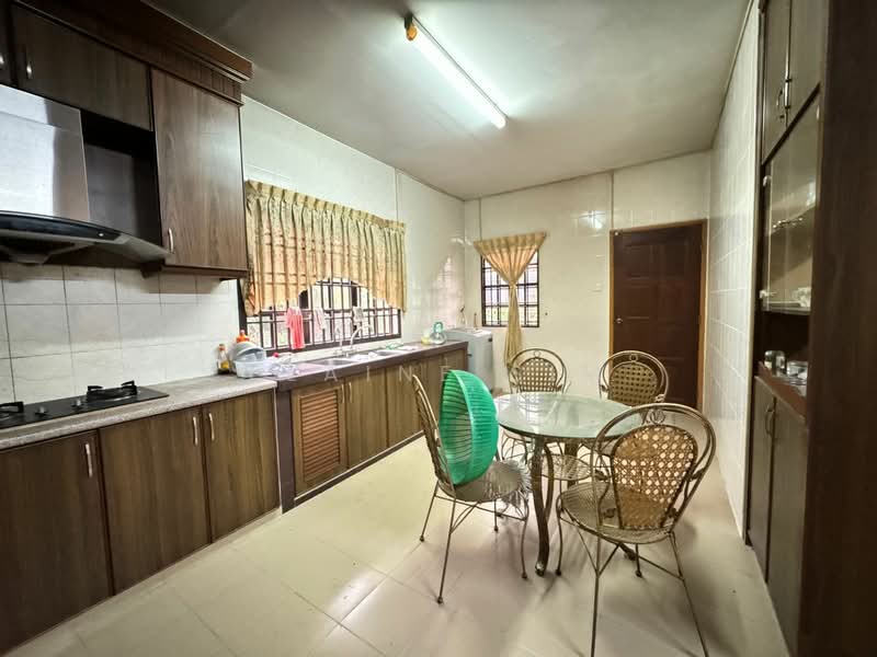 Bungalow for Sale in Kulai (Johor) - Elaine Sim - Kitchen - PropertyGuru.com.my