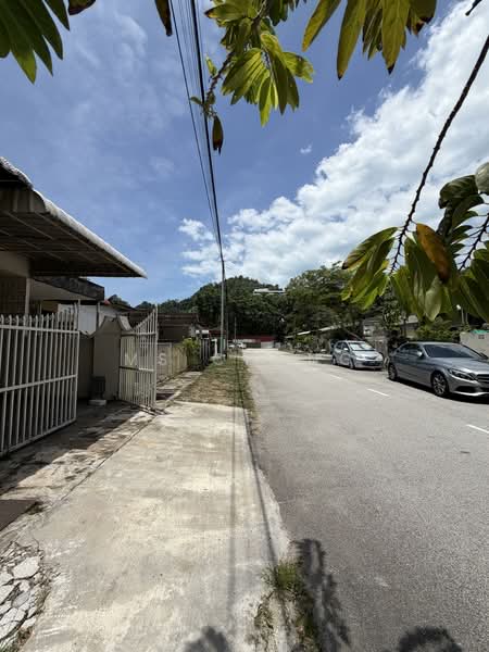 Semi-Detached House for Rent in Fettes Park (Tanjung Tokong) - Ms Chang - PropertyGuru.com.my