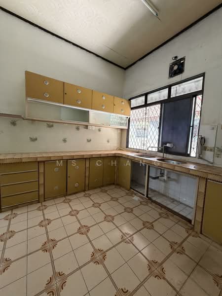 Semi-Detached House for Rent in Fettes Park (Tanjung Tokong) - Ms Chang - PropertyGuru.com.my