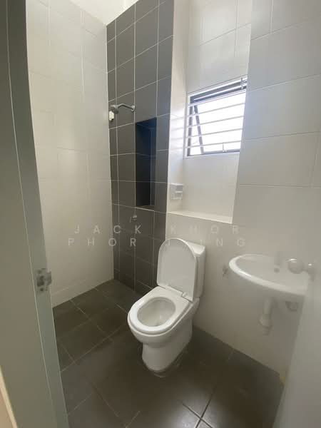 2-storey Terraced House for Rent in Setia Alam (Selangor) - Jack Khor Phor Jiing - Bathroom - PropertyGuru.com.my