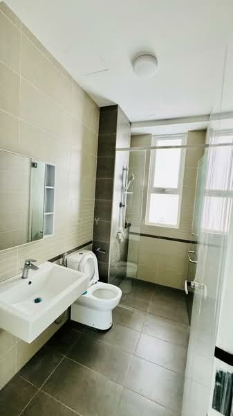 Condominium for Sale at D'Suites Akasia Horizon @ Horizon Hills - Roy Yap - Bathroom - PropertyGuru.com.my