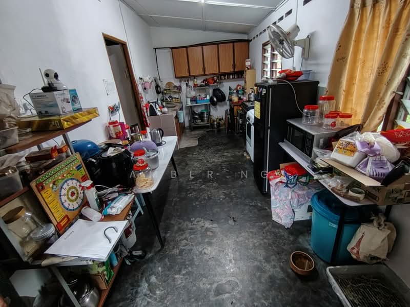 Taman Ibukota untuk Untuk Dijual - RM 950,000, Mac 2026 - Kitchen - PropertyGuru.com.my