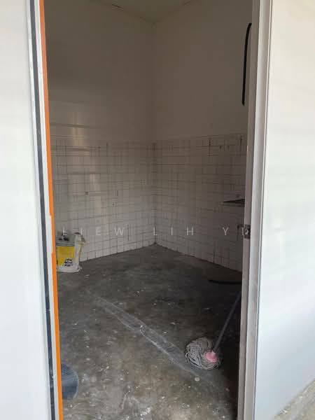 Shop / Office for Sale in Taman Tasek (Johor Bahru) - Liew Lih Yi - Interior - PropertyGuru.com.my