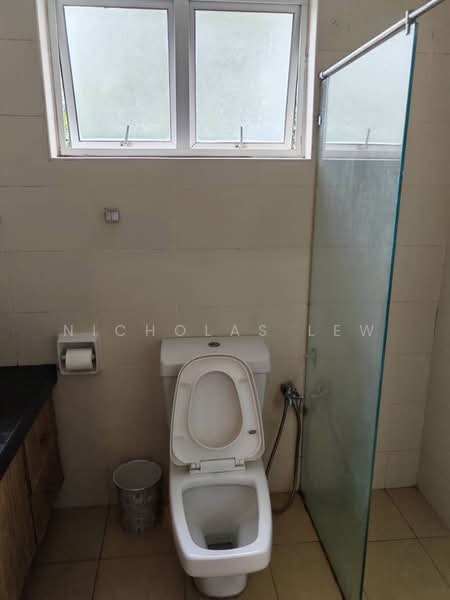Townhouse for Sale in Seri Kembangan (Selangor) - Nicholas Lew - Bathroom - PropertyGuru.com.my