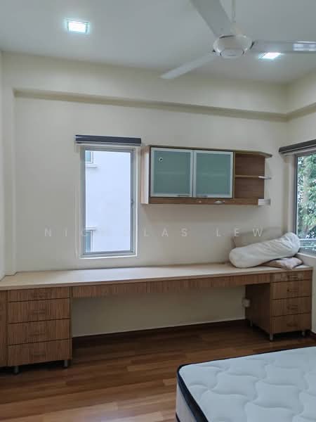 Townhouse for Sale in Seri Kembangan (Selangor) - Nicholas Lew - Study - PropertyGuru.com.my
