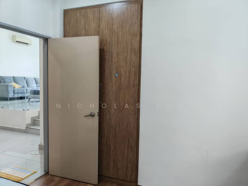 Townhouse for Sale in Seri Kembangan (Selangor) - Nicholas Lew - Living Room - PropertyGuru.com.my