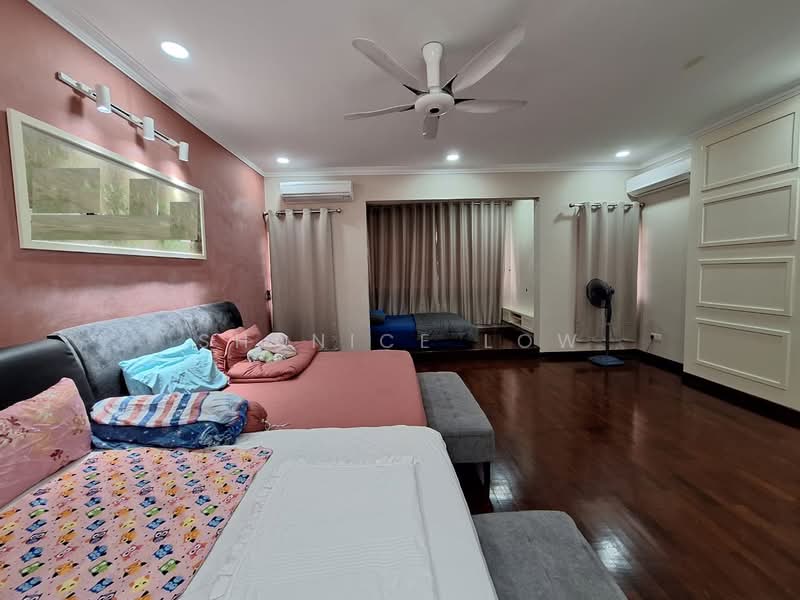Semi-Detached House for Sale in Bandar Puteri Puchong (Puchong) - Shanice Low - Living Room - PropertyGuru.com.my