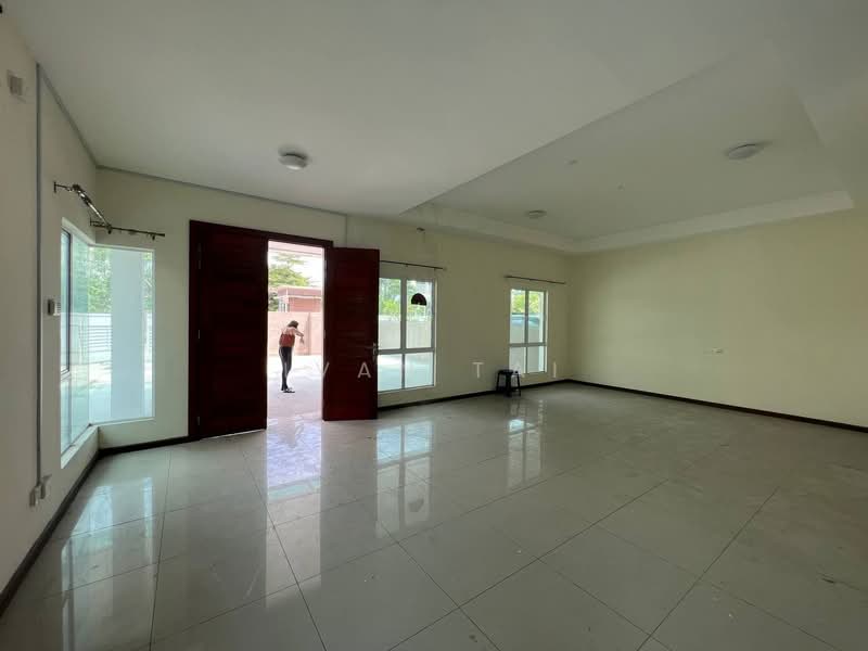 Semi-Detached House for Sale in Ipoh (Perak) - Ivan Tai - Living Room - PropertyGuru.com.my