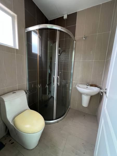 Semi-Detached House for Sale in Ipoh (Perak) - Ivan Tai - Bathroom - PropertyGuru.com.my
