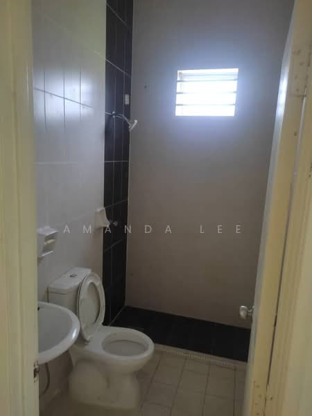 Bandar Indera mahkota untuk Untuk Dijual - RM 510,000, Mac 2026 - Bathroom - PropertyGuru.com.my