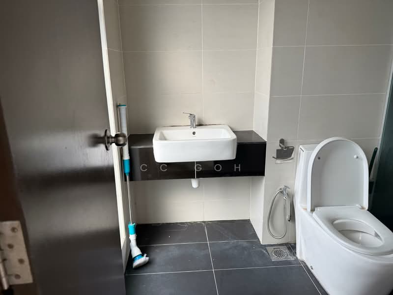 Cluster House for Sale in Hulu Langat (Selangor) - CC GOH - Bathroom - PropertyGuru.com.my