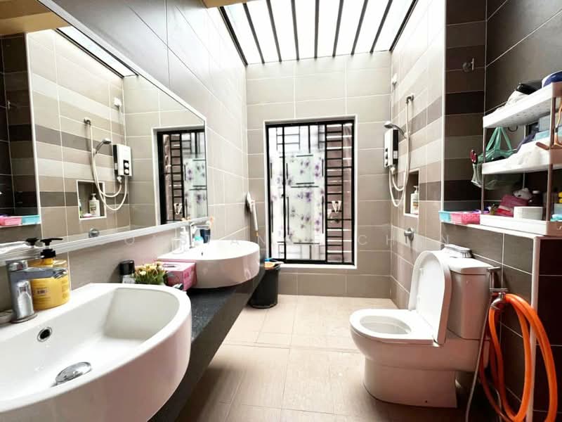 Terraced House for Sale in Johor Bahru (Johor) - Constance Chan - Bathroom - PropertyGuru.com.my