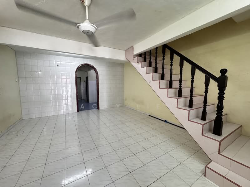 2-storey Terraced House for Rent in Taman Lapangan Ria (Ipoh) - Jacky Liew - Interior - PropertyGuru.com.my