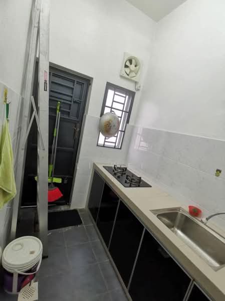 2-storey Terraced House for Rent in Nusa Bayu (Iskandar Puteri (Nusajaya)) - Li Wei - Kitchen - PropertyGuru.com.my