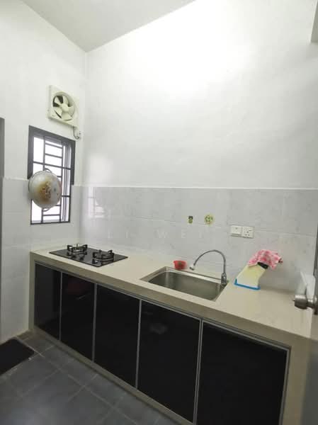 2-storey Terraced House for Rent in Nusa Bayu (Iskandar Puteri (Nusajaya)) - Li Wei - Kitchen - PropertyGuru.com.my