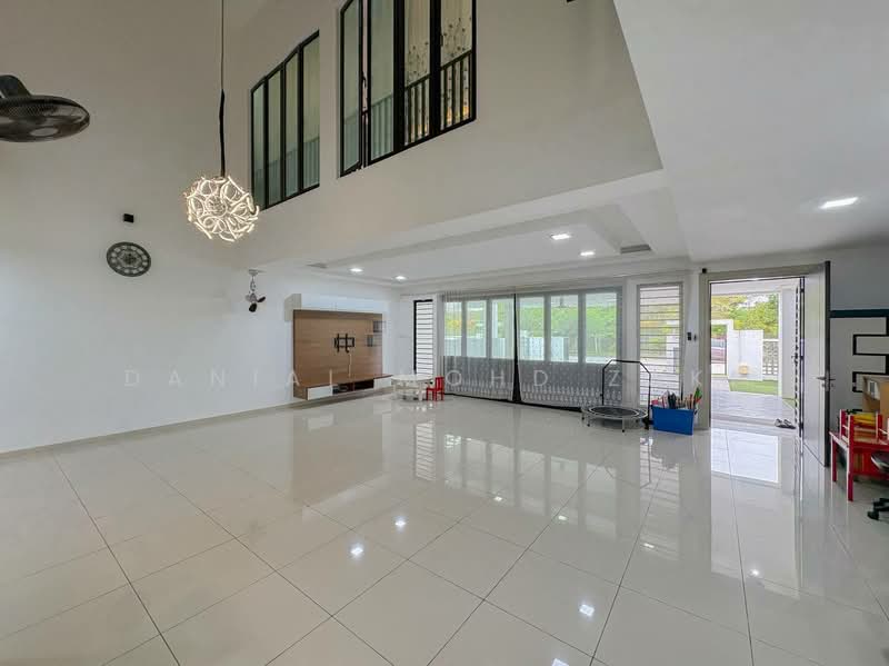 2-storey Terraced House for Sale in Elmina (Shah Alam) - Danial Mohd Zaki - Living Room - PropertyGuru.com.my