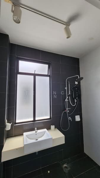 Eco Tropics untuk Untuk Disewa - RM 2,300 /bulan, Mac 2026 - Bathroom - PropertyGuru.com.my