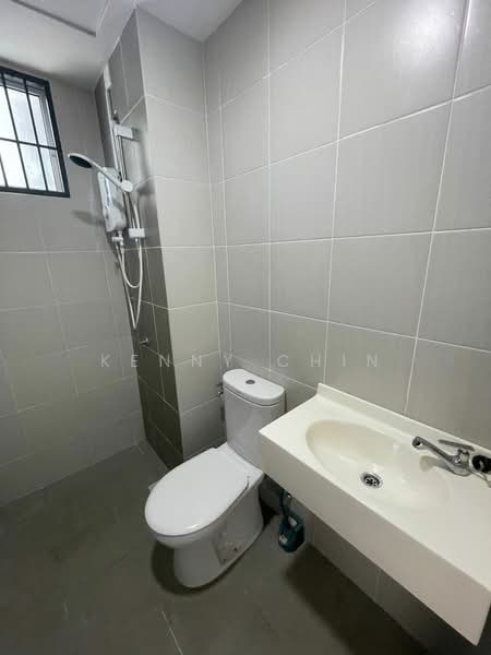 Simfoni 2 untuk Untuk Disewa - RM 1,400 /bulan, Mac 2026 - Bathroom - PropertyGuru.com.my