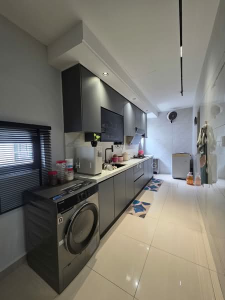 2-storey Terraced House for Sale in Taman Putri Kulai (Kulai) - Shi Ting - Kitchen - PropertyGuru.com.my