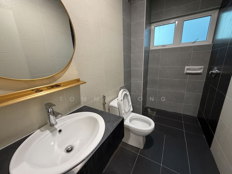 Zero-Lot Bungalow for Sale in Bandar Sungai Long (Selangor) - Tommy Wong - Bathroom - PropertyGuru.com.my