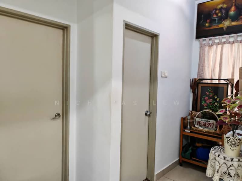 Townhouse for Sale in Seri Kembangan (Selangor) - Nicholas Lew - PropertyGuru.com.my