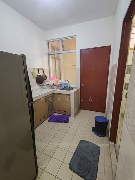 Angkasa Apartment untuk Untuk Dijual - RM 300,000, Mac 2026 - Kitchen - PropertyGuru.com.my