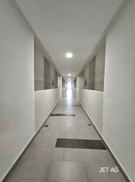 Service Residence for Sale at SUNSURIA FORUM SERVICED APARTMENT - Hao Kai Khaw - Corridor - PropertyGuru.com.my