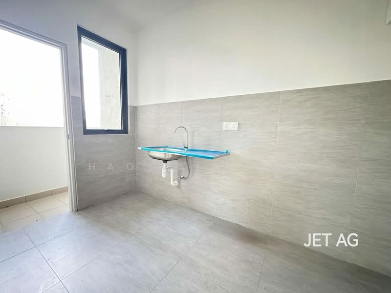 Service Residence for Sale at SUNSURIA FORUM SERVICED APARTMENT - Hao Kai Khaw - Kitchen - PropertyGuru.com.my