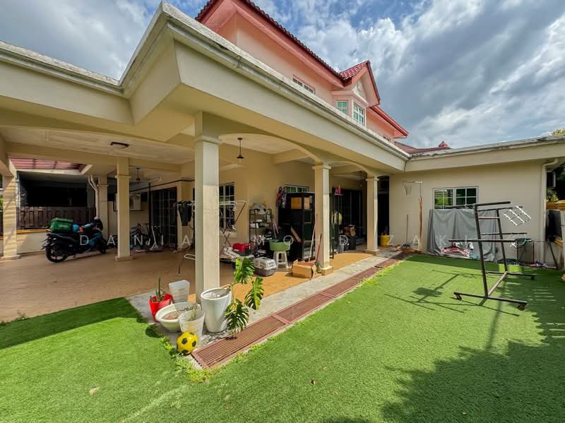 Seksyen 9, Bandar Baru Bangi untuk Untuk Dijual - RM 1,050,000, Mac 2026 - Exterior - PropertyGuru.com.my